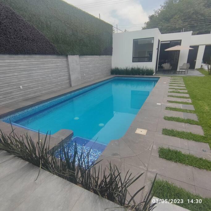 Вилла Casa Familiar Con Alberca Privada Climatizada Гвадалахара Экстерьер фото